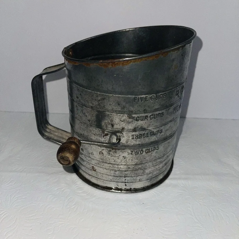 Vintage Kitchenware Lot Frigidaire Quickube Ice Tray Bromwell Sifter Jar Pitcher